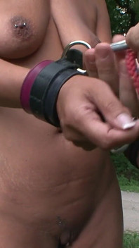 Alemão bdsm - hardcore escravo ao ar livre