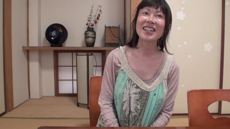 Japan Lust: Tante girang Jepang bertubuh panas ingin seks dan creampie
