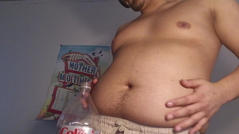 NakyJoss: Arrotando e esfregando meu intestino com óleo