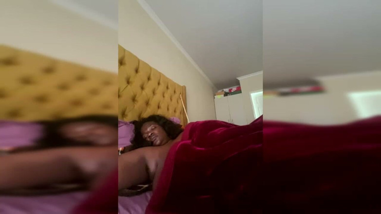 Legendary Booty Overdose: Busty BBW Striptease &amp; Bikini Fetish