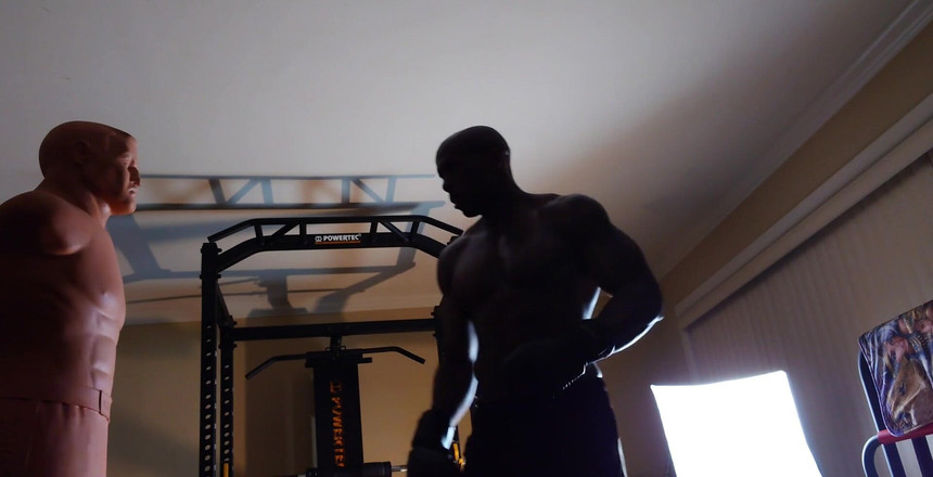 Hallelujah Johnson: ボクシングのワークアウト固有受容感覚は、空間での動きと身体の位置の本質的な認識です。