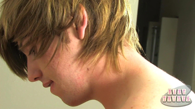Bare Twinks: Atlanta se cu Krist Hard
