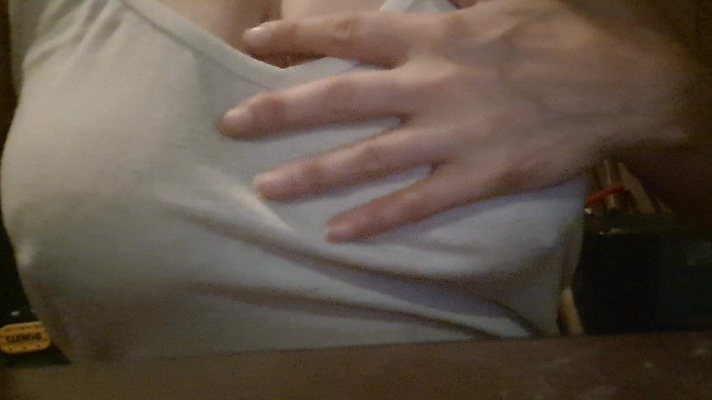 Naughty alchemy: 내 젖탱이를 충분히 얻을 수 없나요?