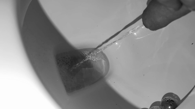 Jizztastic: Super slow motion piss