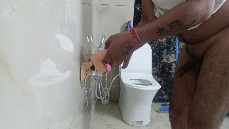 Rajasthani-old-lover: Un desi indien fait un show de masterbation avec son...