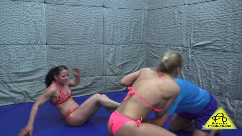 NM fetish wrestling videos by Princess Nikki: do aakarshak larkiyaan kushti karti hain aur larke ko taip...