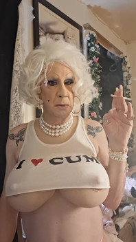 Im a Dumb Fuck Bimbo Looking for Cock