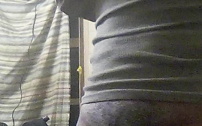 SweetDWillie456: Faggy bitch boy black bottom com enorme bbc e rabo...