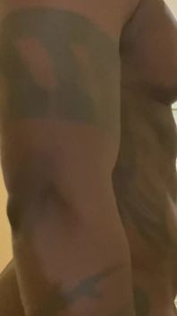 Come Play with My Dick in This Stall