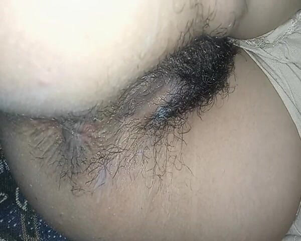 tarelgc: Pakistańska nauczycielka rucha swoją uczennicę owłosioną cipkę - Xmasterz Porn Video