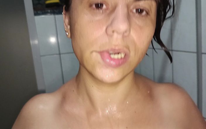 Sharinga: Prinzând o fată obraznică acasă