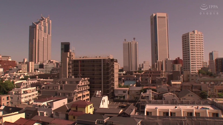 Smooth Time: 若い女性上司が後ろから耳元で甘くからかうような囁きで私を誘惑します。パート1