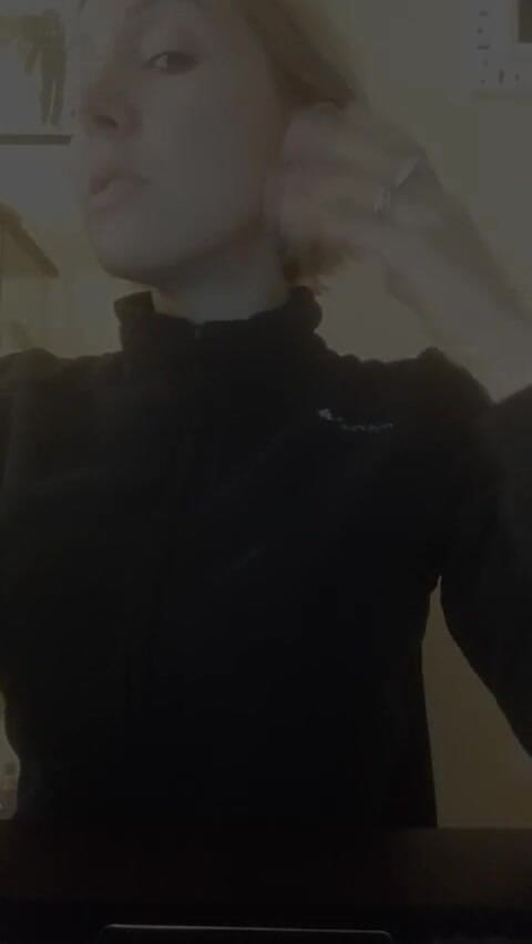 savannahamatoriale: Jíst hrozny