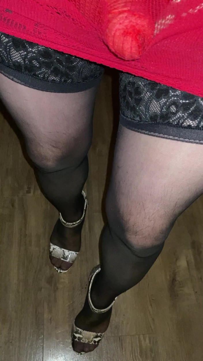 Madisoncd28428: Crossdresser děvka procházka hanby