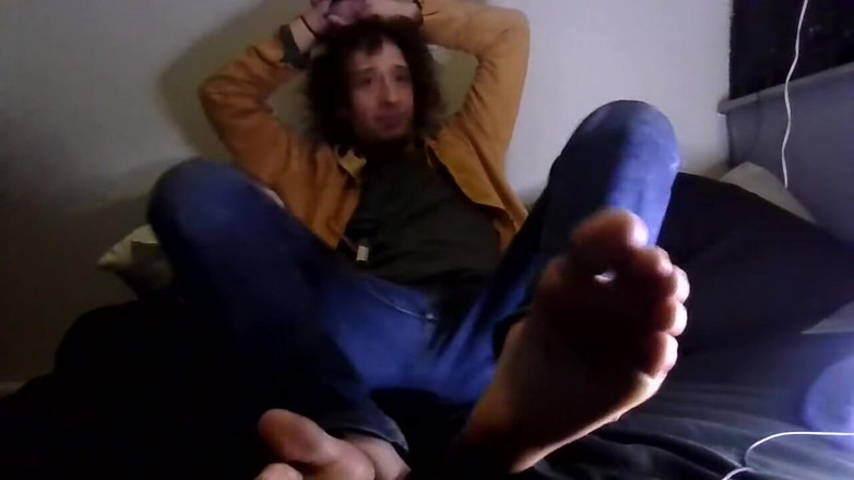 LilTaste: Foot Fetish Fanclub Vid