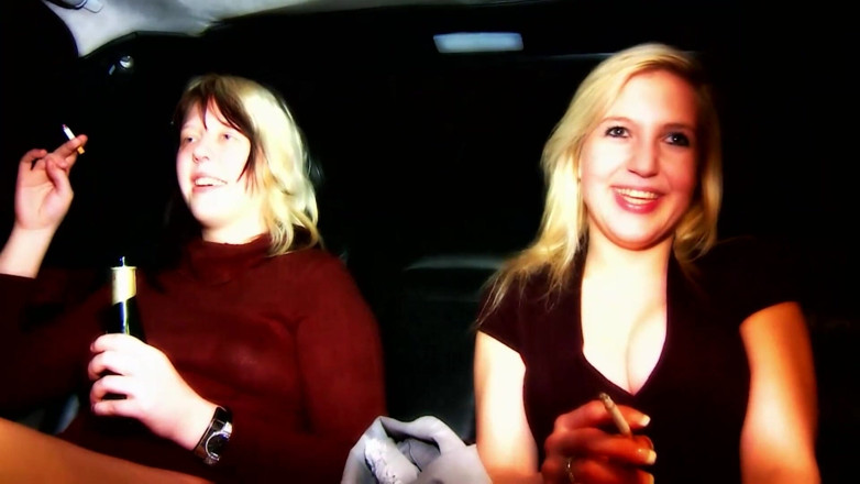 Deutschland porn: Threesome on German highway