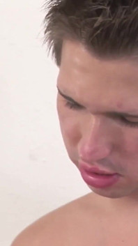 Video eksklusif bareback: seks threesome yang tak terlupakan sama tiga gay seksi yang lagi sange berat