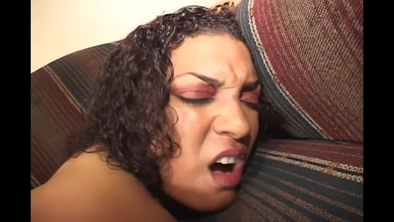 Ugly but HOT: 含着大量口水的阴茎