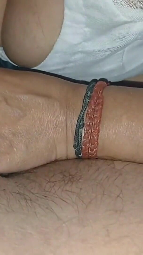 A Hot Indian Desi Bhabhi (sister-in-law), Who Got Married a Few Days Ago, Was Caught Having Sex with Her Husband's Younger Broth (Pinki Bhabhi69)