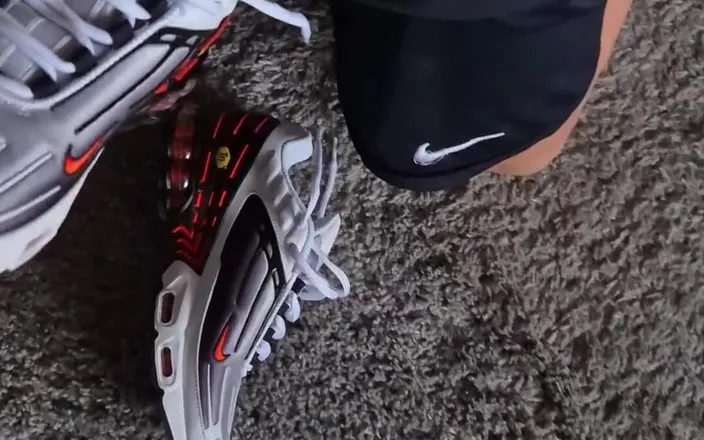 Sneakersmax98: Fucked Hard After Playing with Nike Tn