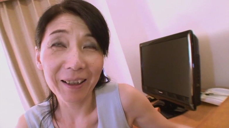 Milf in Love: Japanse milfs met gigantische tepels - Aflevering #03