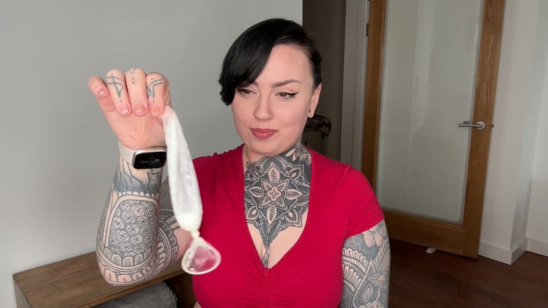 Miss Valentina: コンドームで射精するビッチ