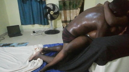 Pornsexlive: Islandığımda üvey kız kardeşim