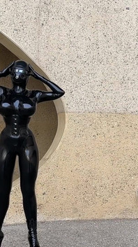 Slečna Fetilicious Bts venkovní focení z těžké gumy