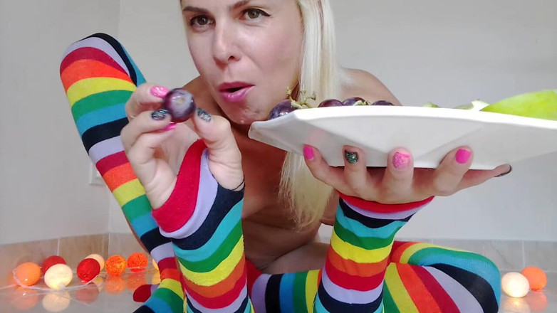 MissAnja_FH: Gioco cibo, ripieno di figa e zampillante