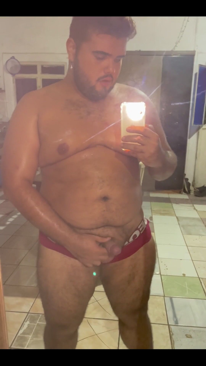 VEN1CIU: Gros ours, studio 