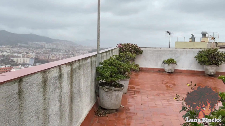 LunaBlackx: 나는 이웃과 옥상에 가서 우리는 섹스를 결국 - Luna Blackx X 빅터 블룸