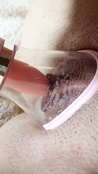 Vacuum Pumping, It's so Close!you Can Smell Her!