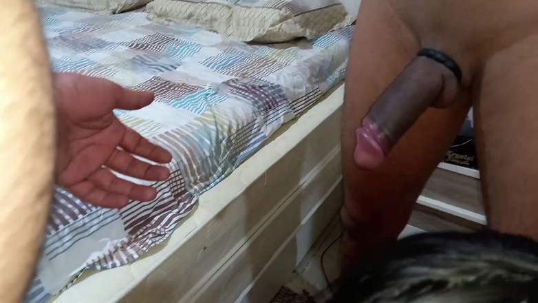 Girlnona: Мой муж помогает мне глубоко заглотить большой черный член, сосет яйца, глубокий минет