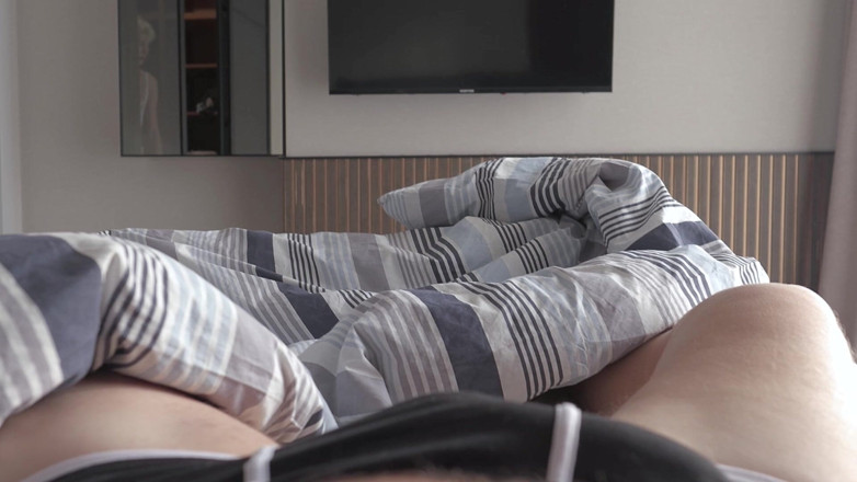 Sandro Jenner: Cute Sissy Boy Sucks Dick and Jumps on It