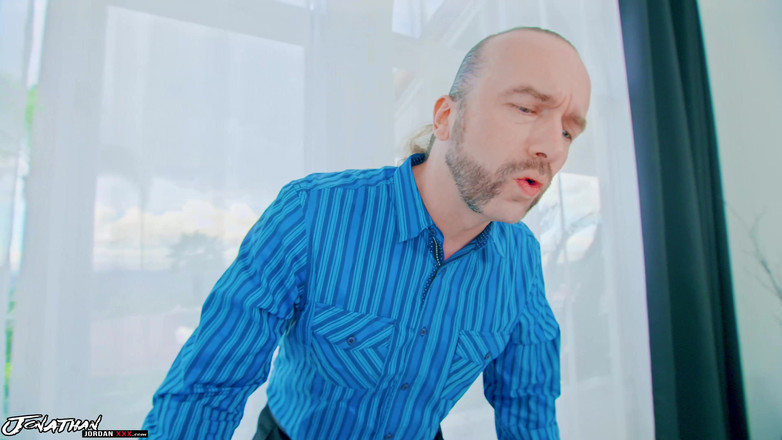 Jonathan Jordan: Jennifer White D.p. Rocznica