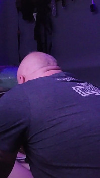 Svázaná děvka a tátův šukací stroj