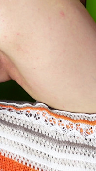 Diep vuistneuken eerste keer echt spuitend orgasme amateur milf close-up poesje bekijken