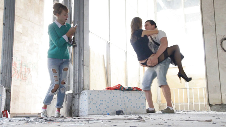 Angel The Dreamgirl: Tehlike bölgesinde seks / gizemli oda