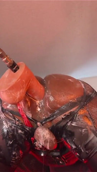 Femboy Gapes Hole dengan Encik Hankey Dildo - Sesi Mesin Kongkek dubur mendalam