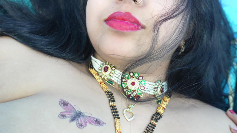 Nelam bhabhi: Bhabhi yang cantik