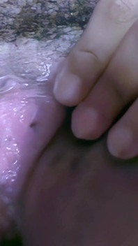 Sandra: Hot Arab Sandra Doing a Strip