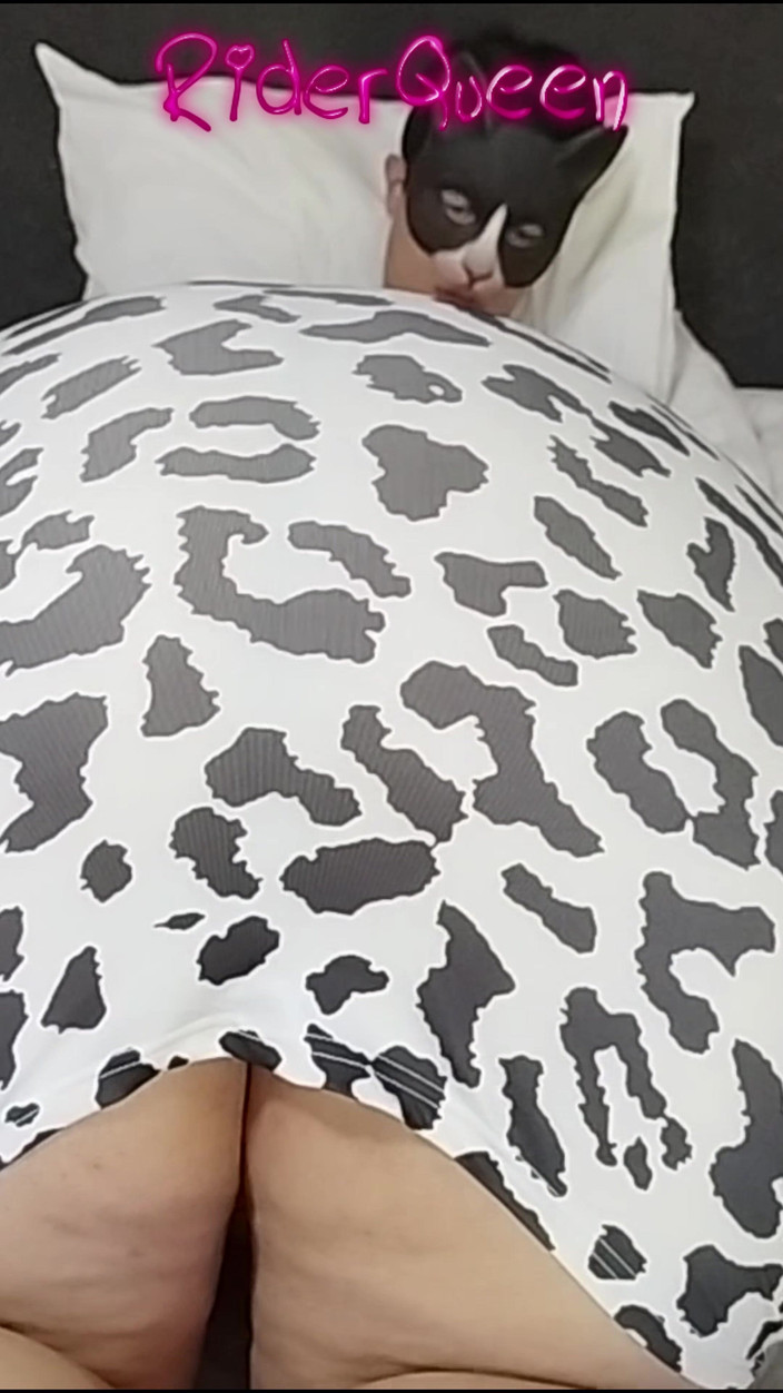 Riderqueen BBW Step Mom Latina Ebony: 后入式吮吸鸡巴