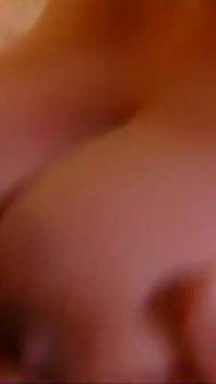 La milf grassa scopa una figa