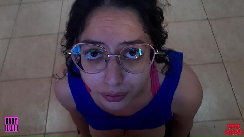 Babyluna939: मैंने के लिए उसके घर का पीछा किया और उसके लंड की पूजा की फीट एडडी क्वींस भाग 2