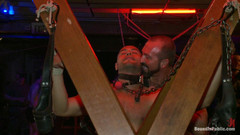 Bound in public: Petrecere la Cetatea Sf