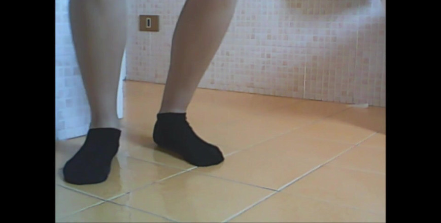 savannahamatoriale: Love to Pee and Farts! See How I Lick My...