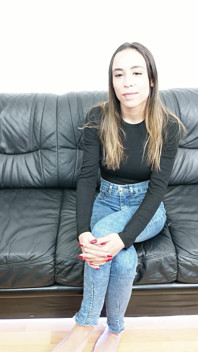 German scout - piccola latina ragazzina priscila belini dalle tette perfette rimorchiata per casting cazzo