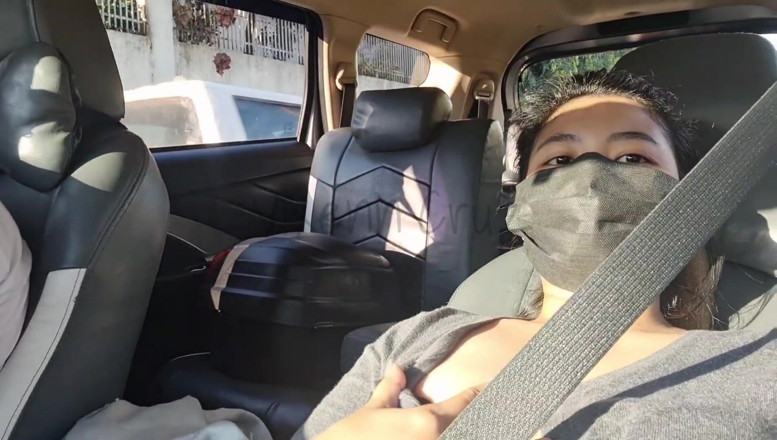 Vixenn Cruz: Risky Public Masturbation Inside the Taxi Non-tinted