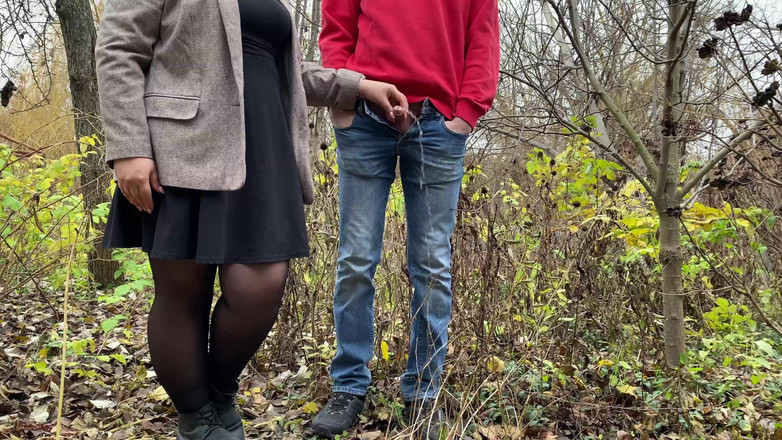 OurFetishLife: Şişman kayınvalide sidikle sikişiyor