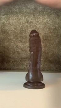 Cavalgando anal meus orgasmos com consolo de 12 polegadas